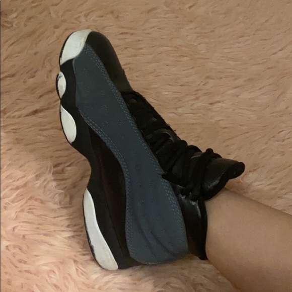 Hyper Pink Jordan 13 - Picture 2 of 6